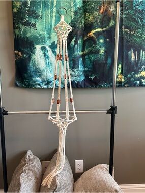 Handmade Macramé Plant Hanger with Wooden Beads - Natural Cotton